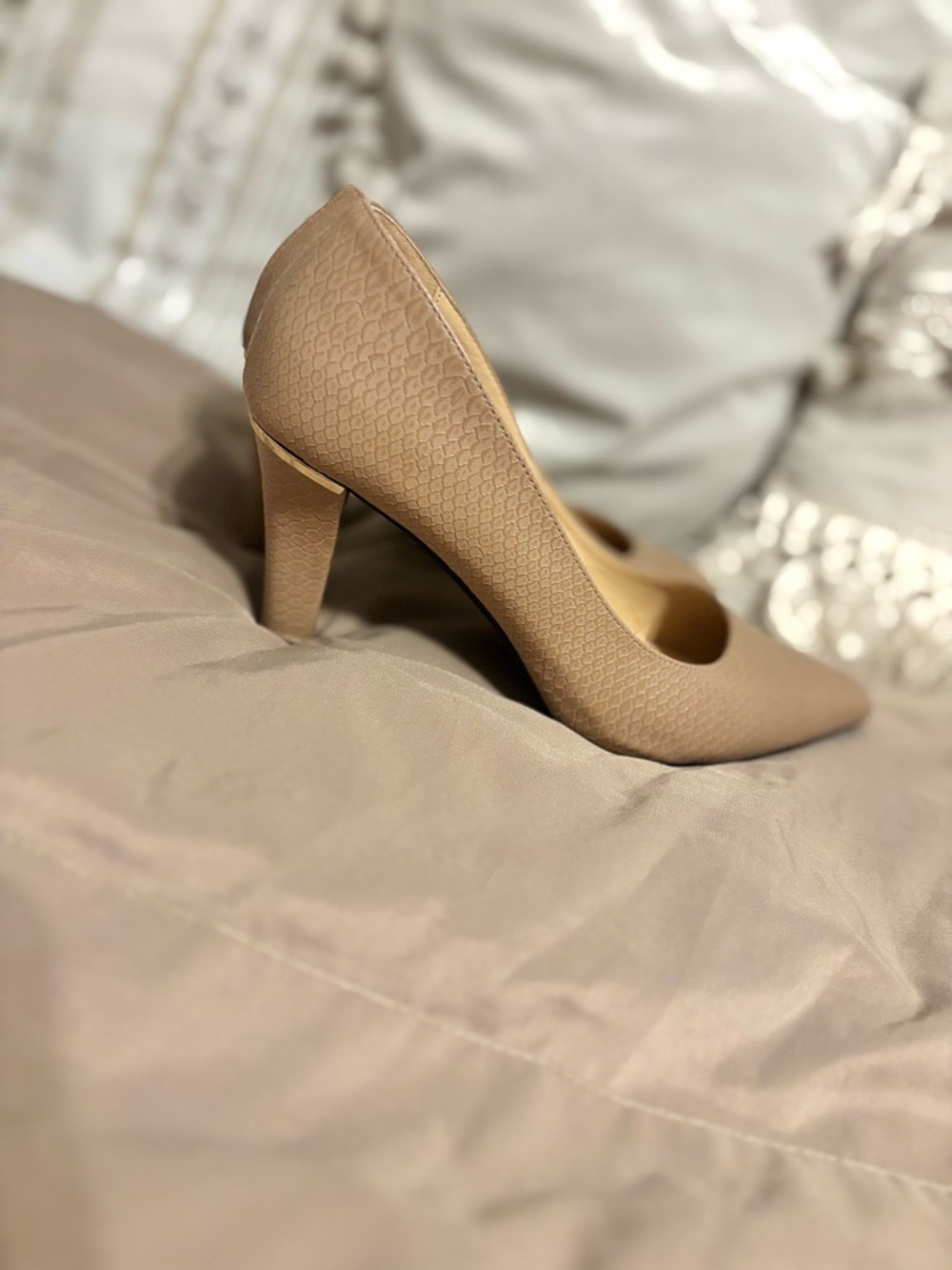 Pointed “Snakeskin” Heels - Picture 2 of 5